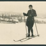 Narciarka, po 1906, polona.pl/item/pocztowka-tatry-w-zimie-narciarka